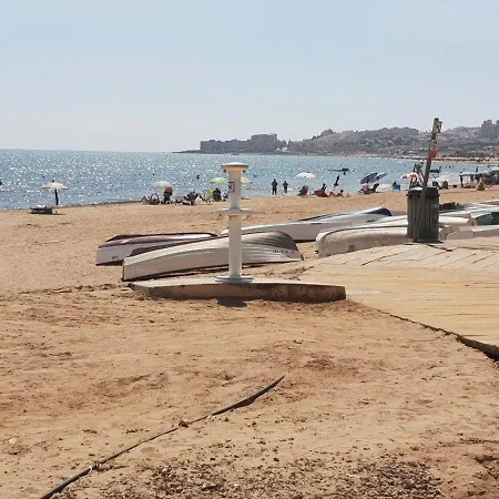 Maximo La Mata Apartment